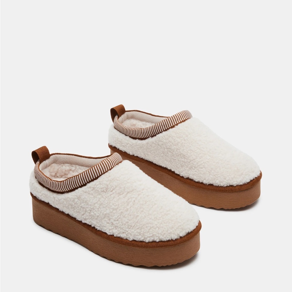 Steve Madden Codie Faux Shearling Natural - Size 6